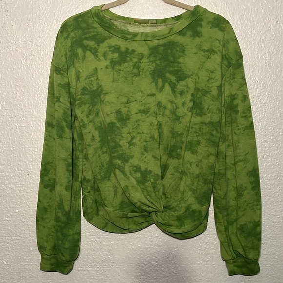 Zella green tie-dye, long sleeve, top size medium - Picture 2 of 9